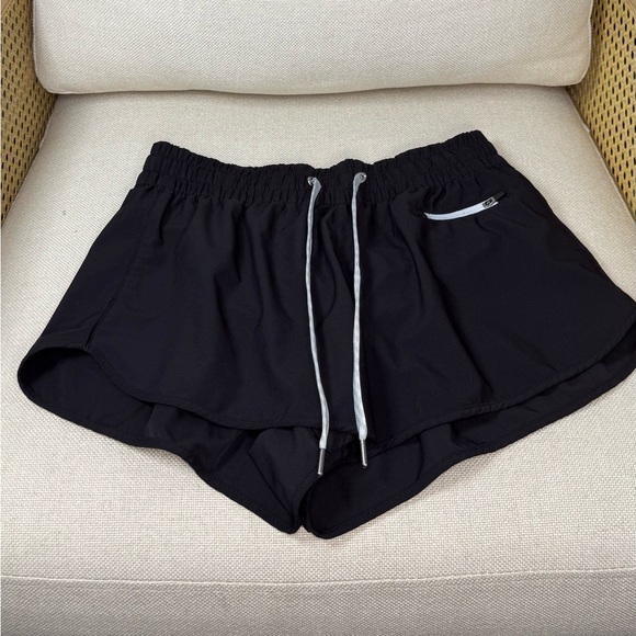 Vuori Pants - SOLD